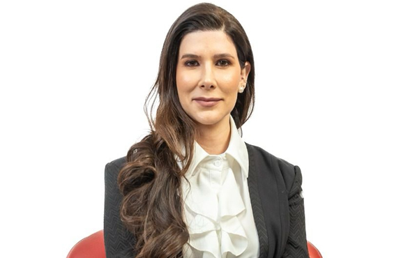 Dra. Caroline Trevisan